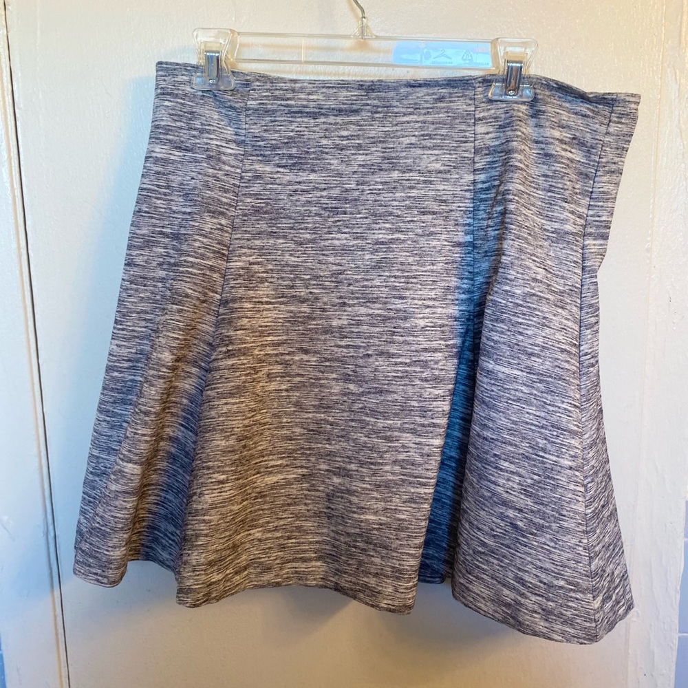 Gap circle skirt with zipper in back.